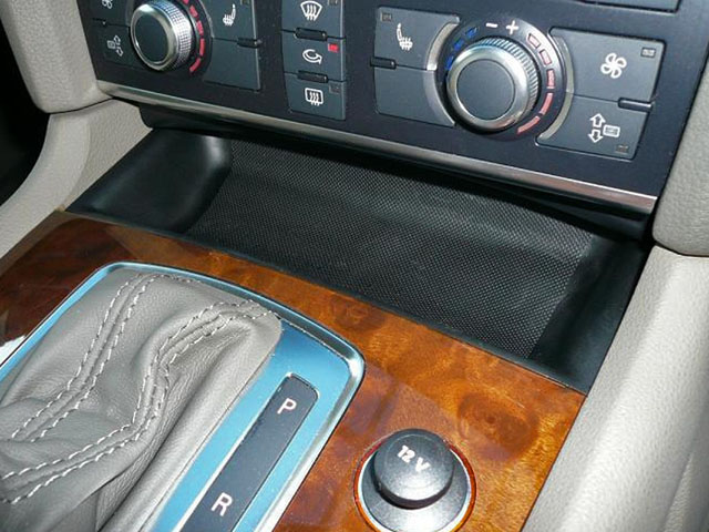 AudiAG純正Q7ノンスモーカートレイ