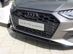 画像3: Audi純正FL後A4/A5/NewA3用フロント用4Ringsブラックエンブレム