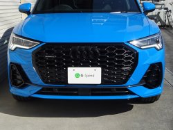 画像1: Audi純正Q3(F3)用グロスブラックフロントグリル