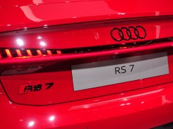 画像1: AudiAG純正リア用RS 7ブラックエンブレム
