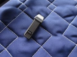 大きいアダプターを被せます