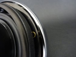 ネジ山が見えます