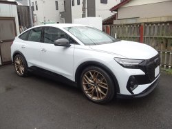 画像2: AudiAG純正Q4 e-tron用21インチ5スポークシュテルンデザインアルミホイールセット