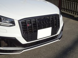 画像1: AudiAG純正FL前S Q2(GA)用チタンブラックフロントグリル