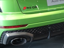 画像1: AudiAG純正FL後リア用RS Q8ブラックエンブレム