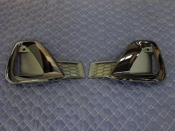 左右セットです