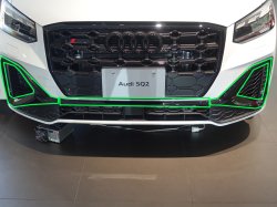 画像2: Audi純正FL後S Q2/Q2 S line(GA)用グロスブラックエアガイドグリルトリム