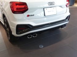 画像1: アウディ純正FL後S Q2/Q2 S line(GA)用グロスブラックディフューザートリム