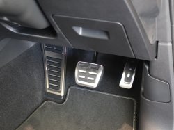 画像1: Audi純正Q5(GU)用RHDアルミペダルセット