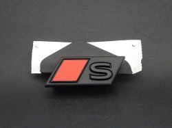 画像2: AudiAG純正S Q5/Q5(GU)後付け用Sロゴグリルエンブレム