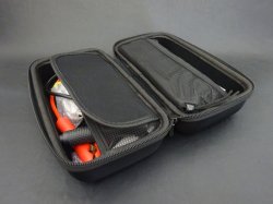 コンパクトケース入り