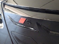 画像4: Audi純正S6 e-tron用2DグリルSロゴエンブレム