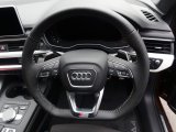 画像: AudiAG純正Q7(4M)用各種フラットボトムステアリング