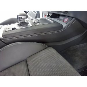 画像: Audi純正Q5(FY)用各種センターコンソールトリム