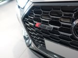 画像: Audi純正RS 4(F4/8W)グリル用ブラックエンブレム