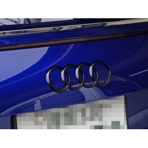 画像: Audi純正GブラックTT(FV)系4Ringsリアエンブレム
