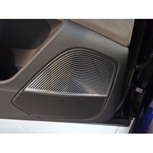 画像: アウディ純正Q7(4M)BOドアスピーカーグリル左右セット