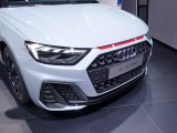 画像: AudiAG純正A1(GB)S line専用3分割スリット用レッドデカール