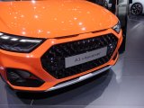 画像: Audi純正A1(GB)フロント用4Ringsブラックエンブレム