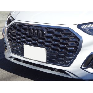 Audi純正FL後Q5フロント用4Ringsブラックエンブレム - G-Speed web store