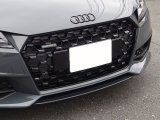 画像: Audi純正TT(FV)用オールグロスブラックフロントグリル