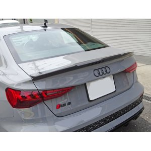 画像: Audi純正RS 3/A3/S3(GY/8Y)リア用4Ringsブラックエンブレム