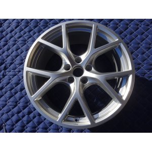 画像: Audi純正RS 3(GY/8Y)ウィンター用19インチ5スポークYデザインアルミホイールセット