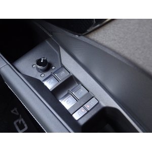 画像: Audi純正Q4 e-tron(FZ/F4)用アルミ調パワーウィンドウスイッチセット