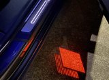 画像: AudiAG純正レッドフラッグカーテシーLEDセット