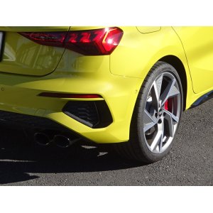 画像: Audi純正S3(GY/8Y)ブラックスタイリング用リアサイドディフューザーセット