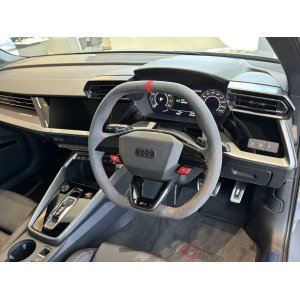 画像: AudiAG純正FL後RS 3(GY/8Y)用フラットトップ&ボトムステアリングセット