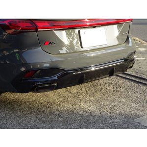 画像: アウディ純正A5(FU)用グロスブラックリアディフューザー
