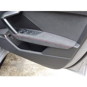 画像: AudiAG純正RS 3(GY/8Y)FL後用アルカンターラドアアームレスト左右セット
