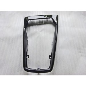 画像: AudiAG純正RS 3(GY/8Y)FL後用グロスブラックセンターコンソールトリム