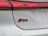 画像: AudiAG純正リア用2D S5ブラックエンブレム