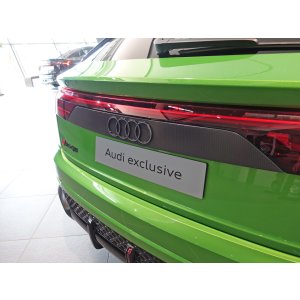 画像: アウディ純正RS Q8 Performance用マットカーボンテールゲートストリップセット