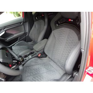 画像: AudiAG純正RS 3(GY/8Y)用スーパースポーツシート左右セット