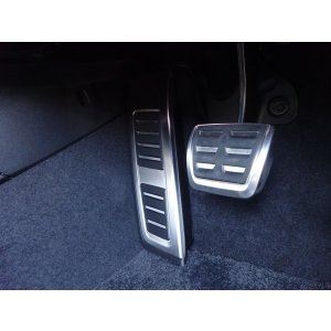 画像: G-SpeedオリジナルA5(FU)/A6(F2/4A)/A7(F2/4K)用RHDフットレストアダプター