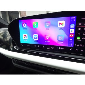 YouTubeも)Apple CarPlay付きアウディ各車種用テレビチューナーキット
