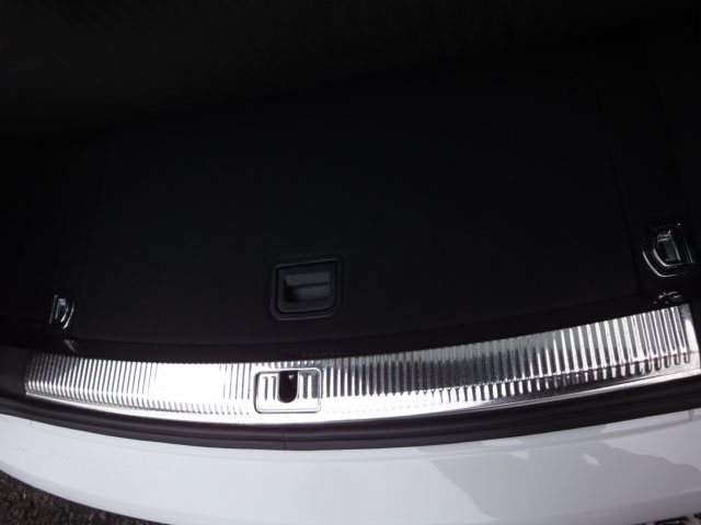 画像1: Audi純正S5/A5SB(8T)専用ステンレスクロスパネルトリム