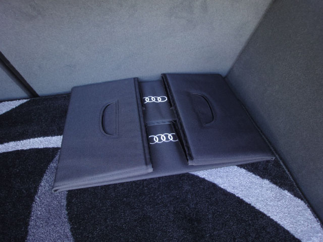画像4: Audi純正トランクボックス