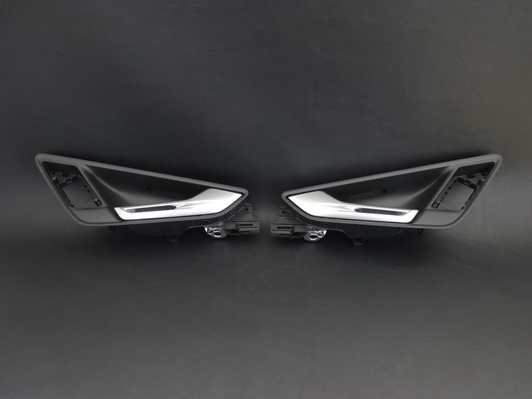 画像2: Audi純正TT RS(FV)用インナーハンドル