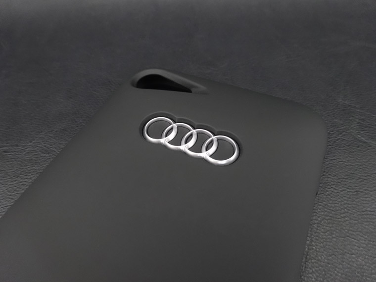 画像3: Audi純正iPhone7用qi規格充電ケース
