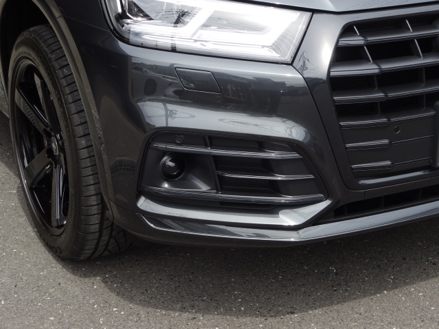 Audi SQ5 Q5用フロントグリル ブラック　FY 新品 Audi アウディ Q5 SQ5 2021〜 RS タイプ ハニカム グリル