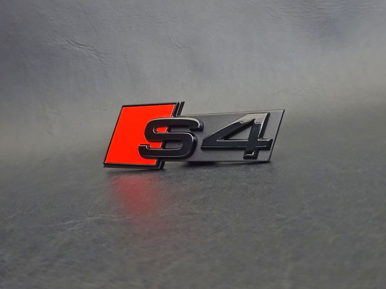 画像1: Audi純正S4(F4)FL後グリル用ブラックエンブレム