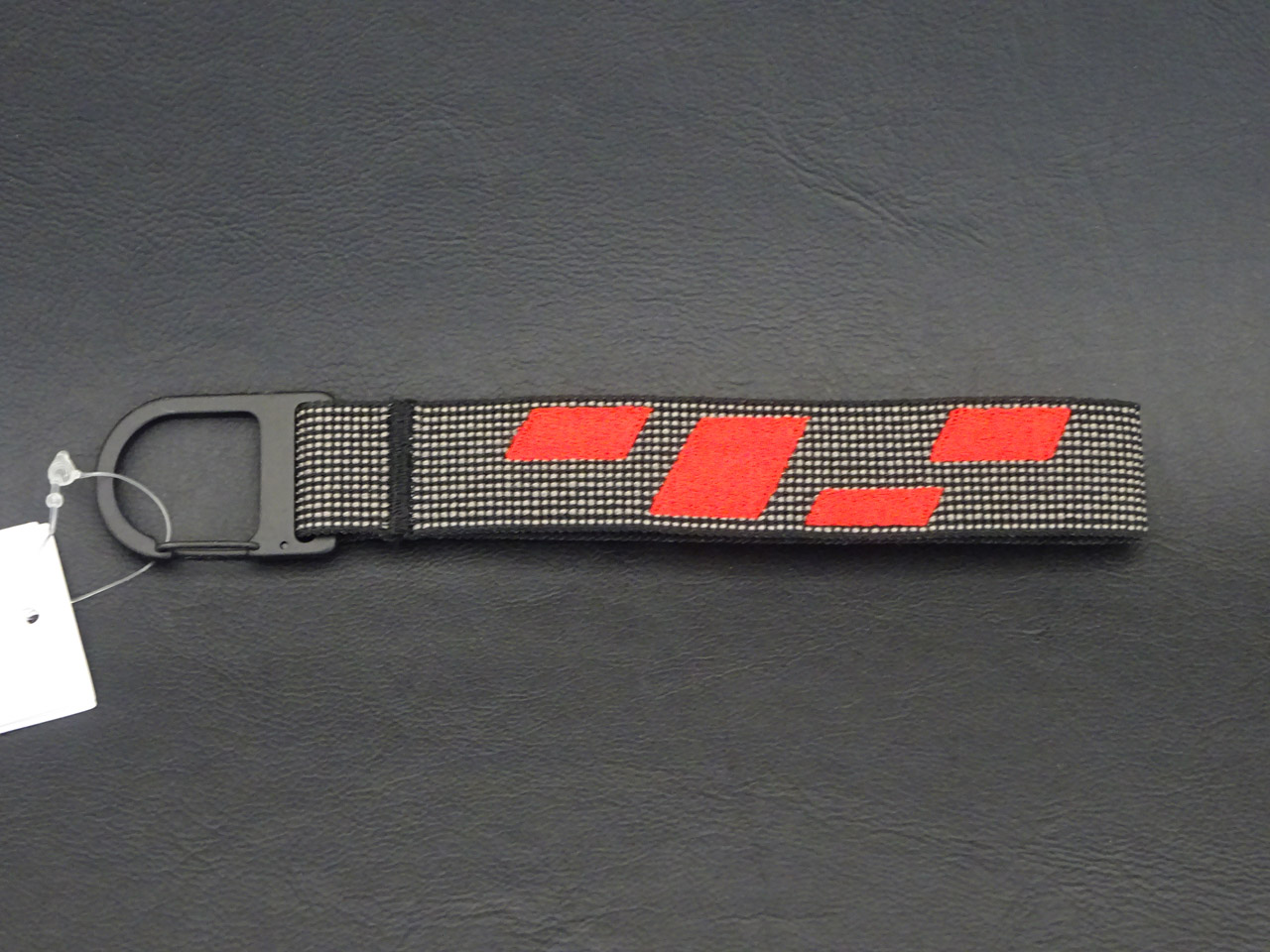 画像2: Audi純正Audi Sport ループキーリング