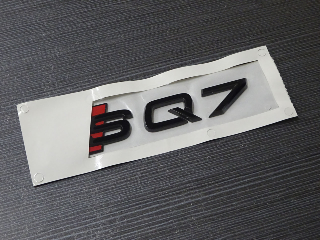 画像1: Audi純正FL後リア用S Q7ブラックエンブレム