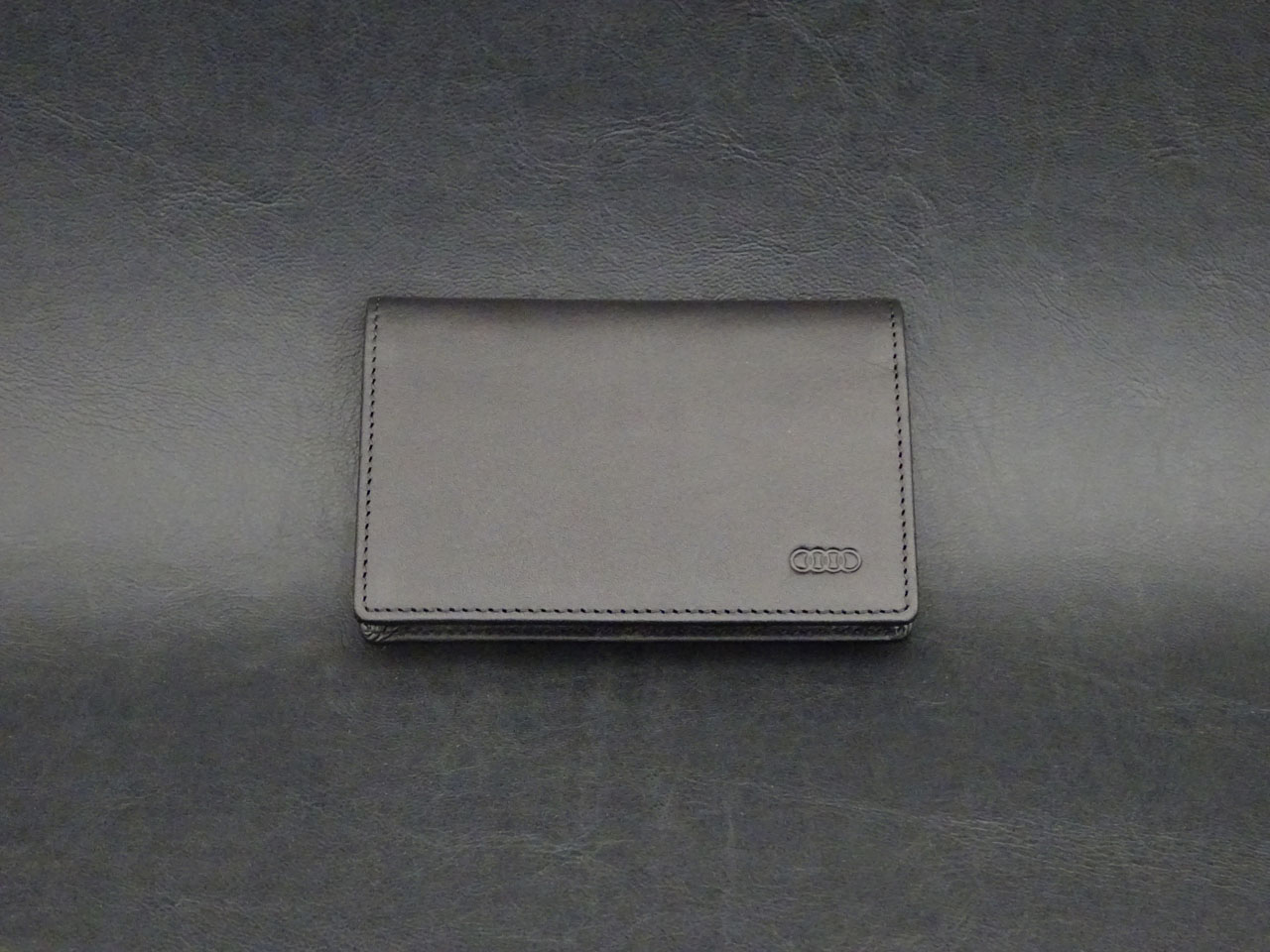 画像2: (絶版)AudiAG純正ハンドメイドナッパレザーカードケース