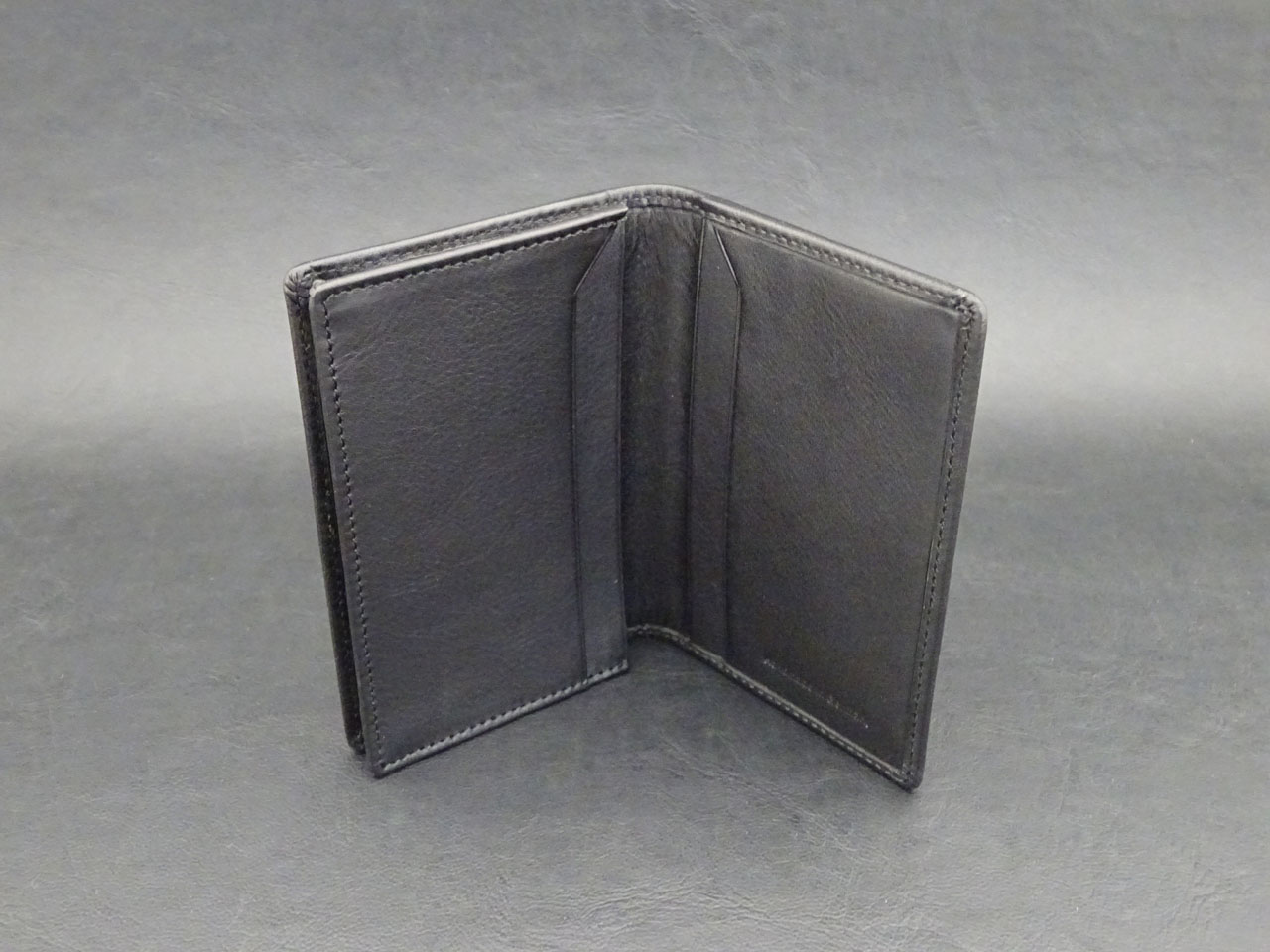 画像3: (絶版)AudiAG純正ハンドメイドナッパレザーカードケース