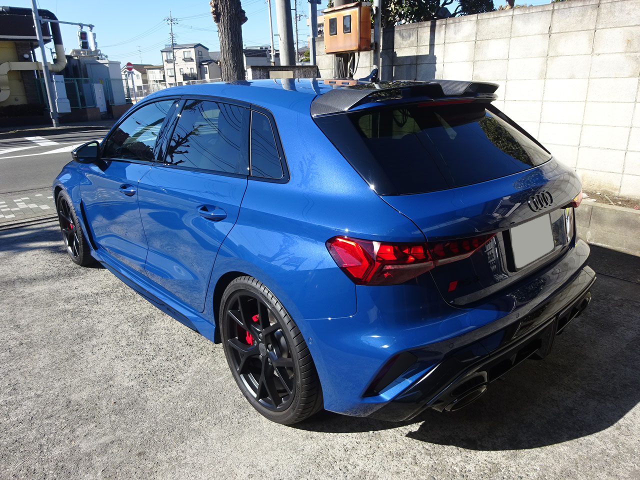 画像1: AudiAG純正RS 3/S3/A3 S lineスポーツバック専用カーボンルーフスポイラー